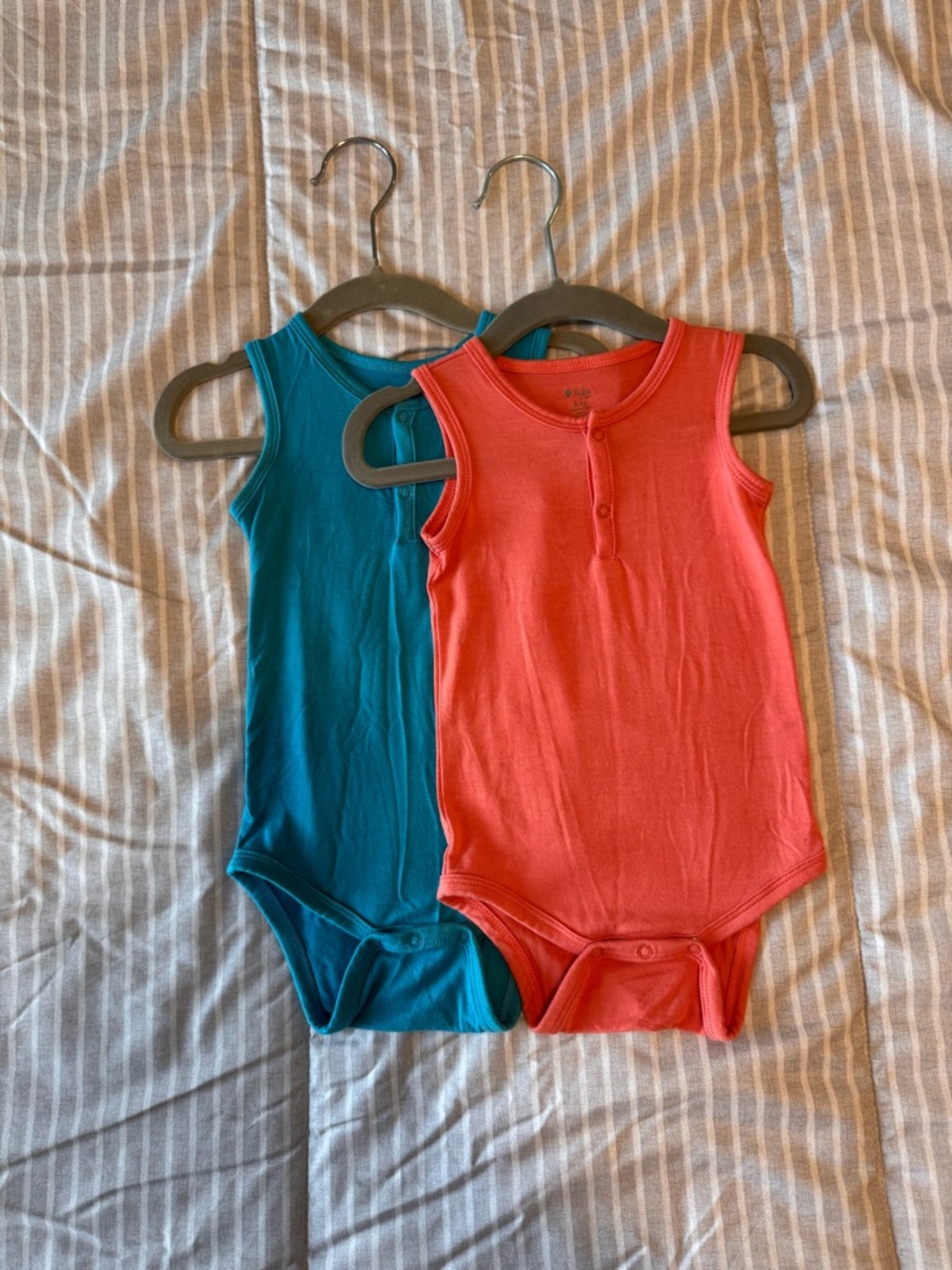 Kyte BABY Sleeveless Bodysuits in Teal and Coral